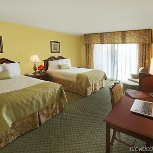 Fredericksburg Hospitality House Hotel